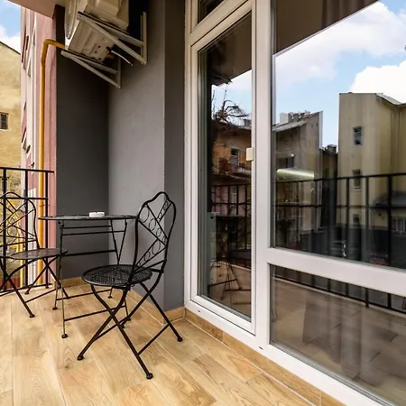 Apartment Aparts Kulisha Str