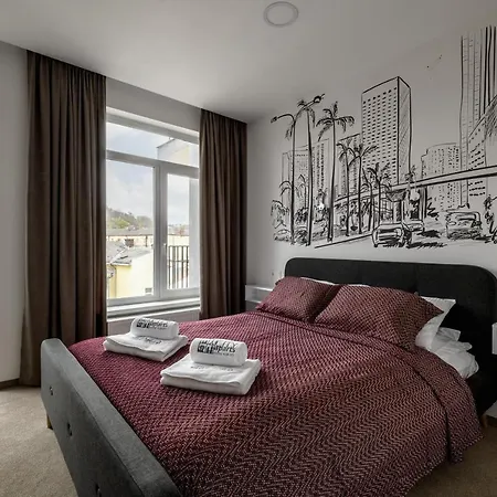 Aparts Kulisha Str Apartment *
